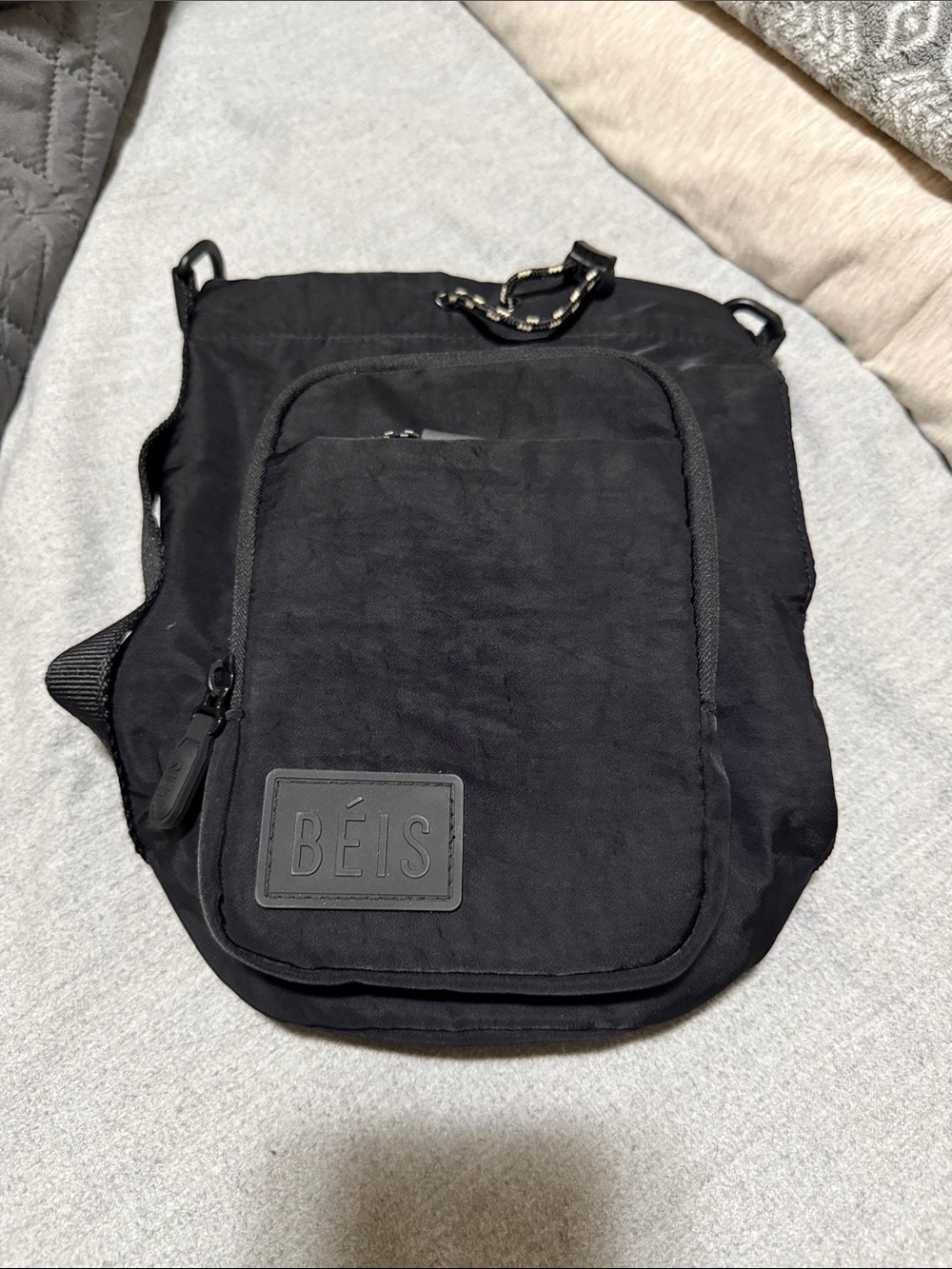 Beis sling bag